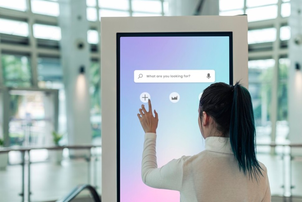 Fabricación y venta de Todo sobre los tótems digitales: Qué son, precios, aplicaciones... - DIPALED