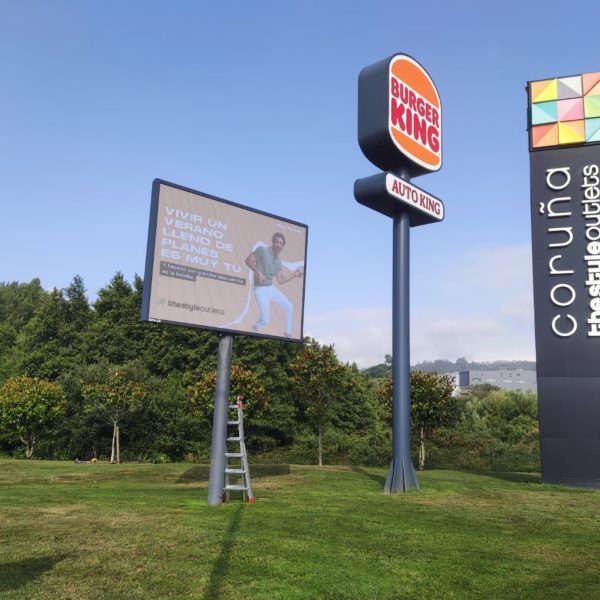 PANTALLA LED EXTERIOR SUSTITUCION OUTLET CULLEREDO DIPALED